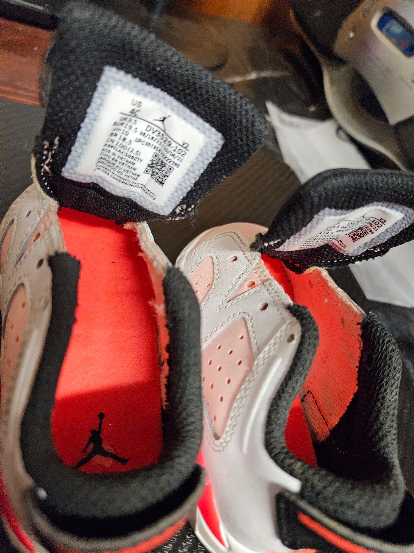 Jordan Air Jordan  Size 4C  8