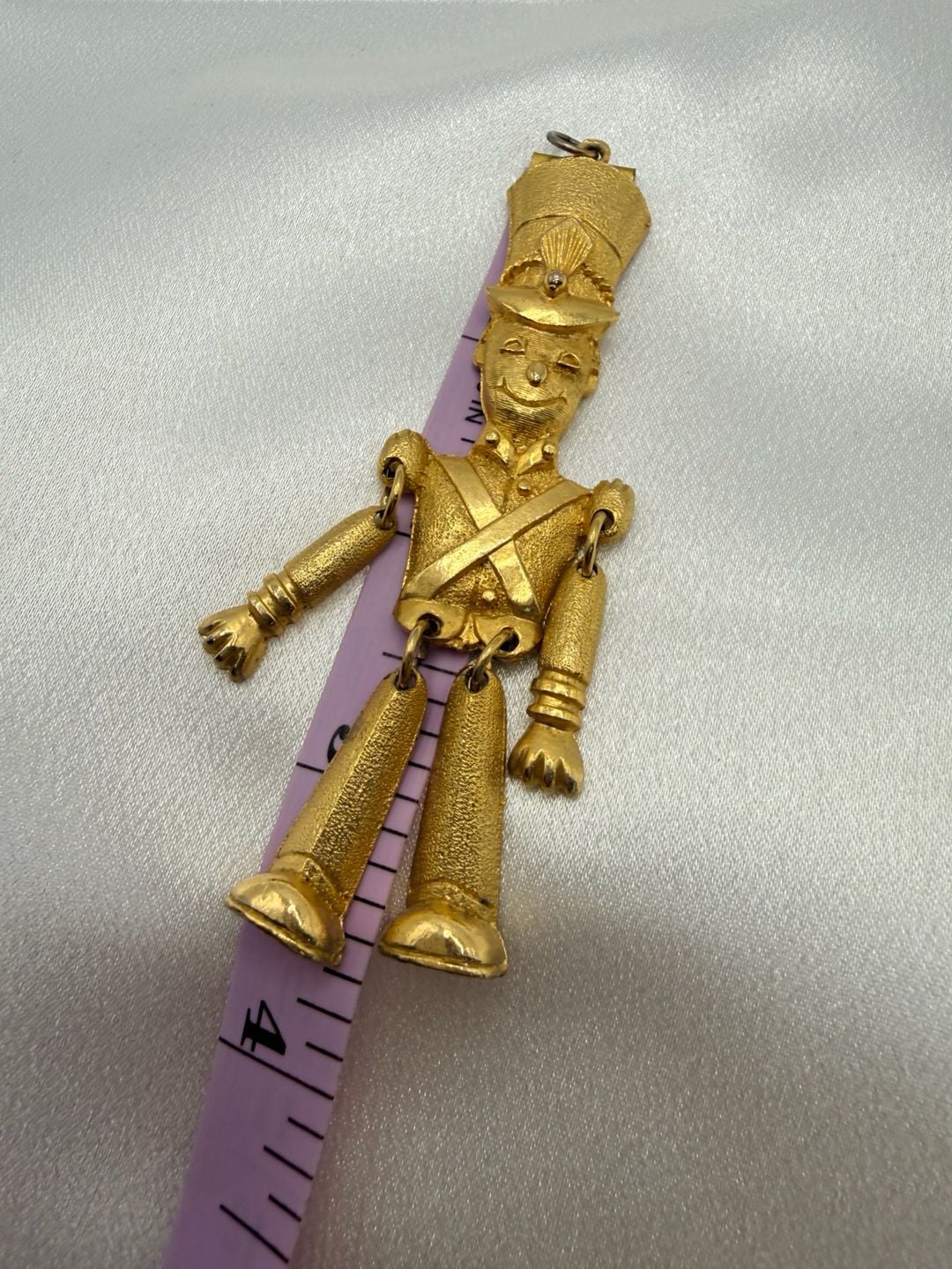 Hillcraft Vintage Gold Tone Toy Soldier Pendant 2