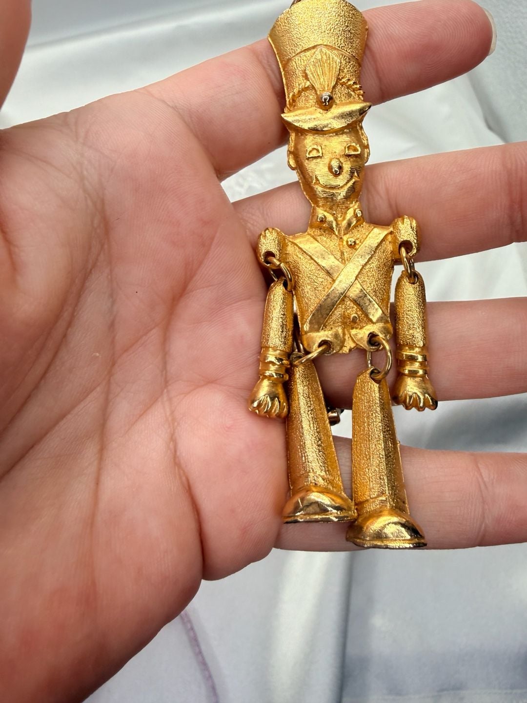 Hillcraft Vintage Gold Tone Toy Soldier Pendant 4