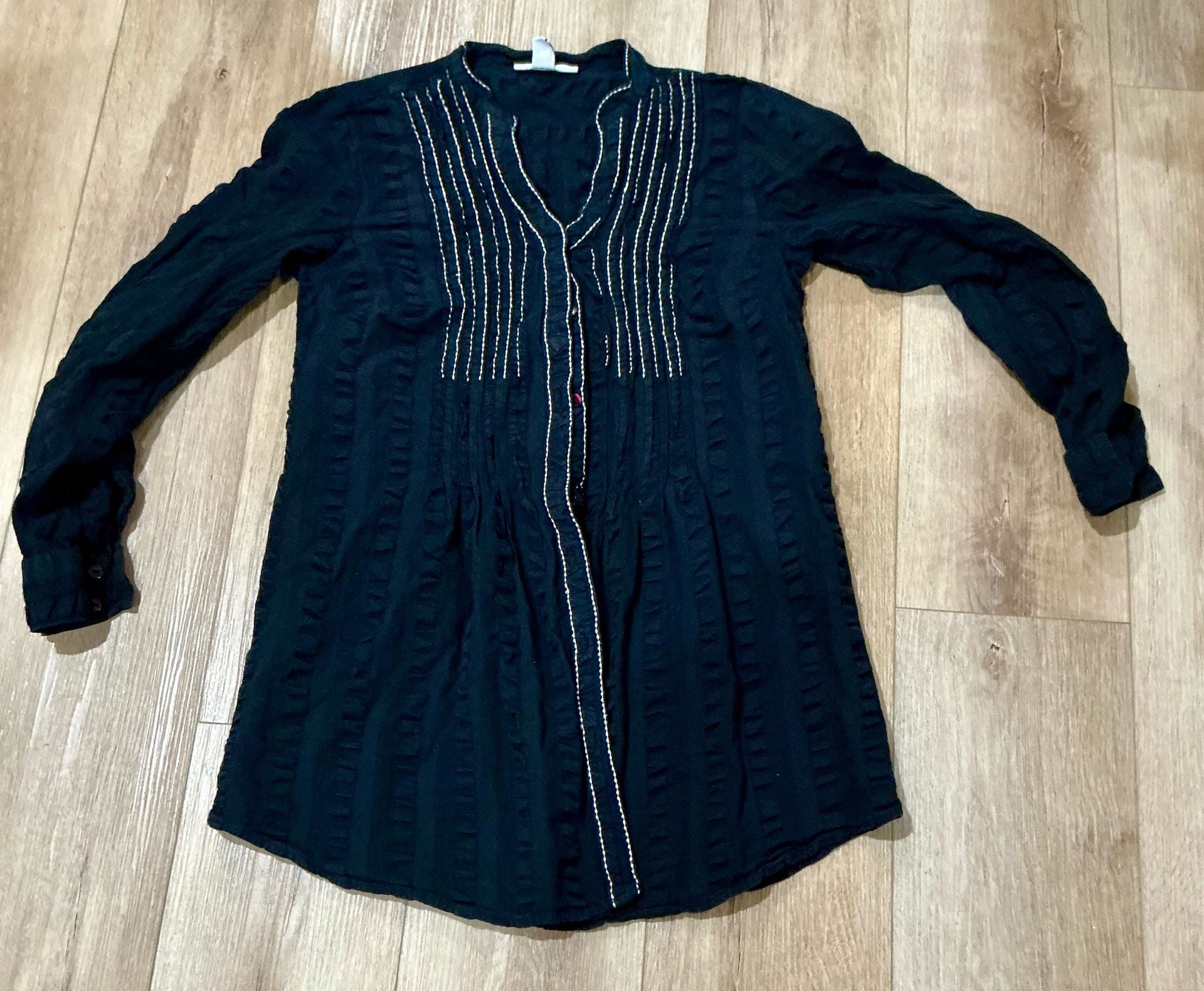 Style & Co. Tunic Size 10 Black Long Sleeve Cotton Pleated Embroidered 2