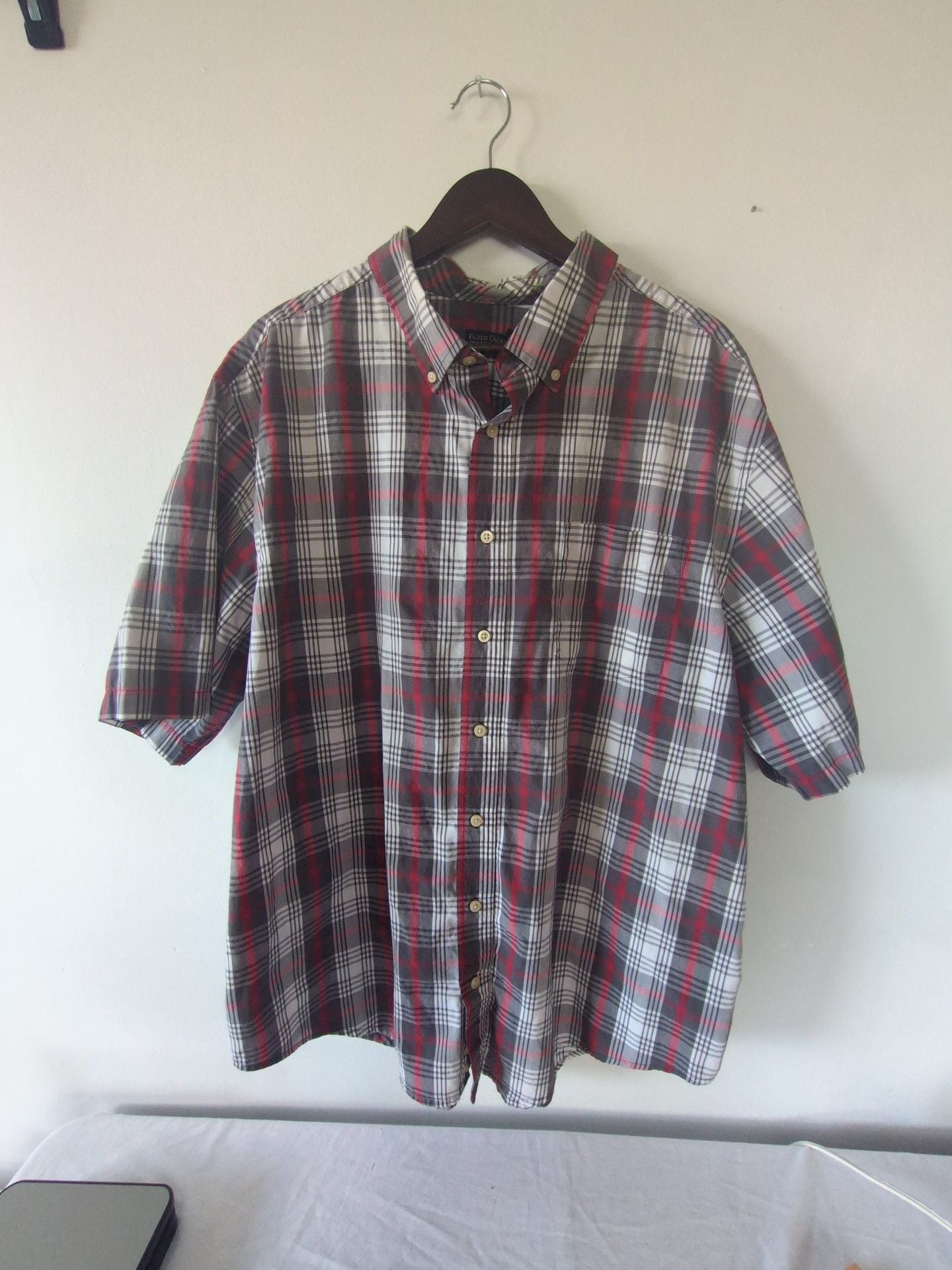 Faded Glory Short Sleeve Plaid Button-Up Shirt Red Gray 2