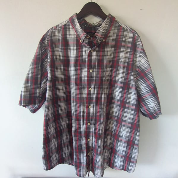Faded Glory Short Sleeve Plaid Button-Up Shirt Red Gray