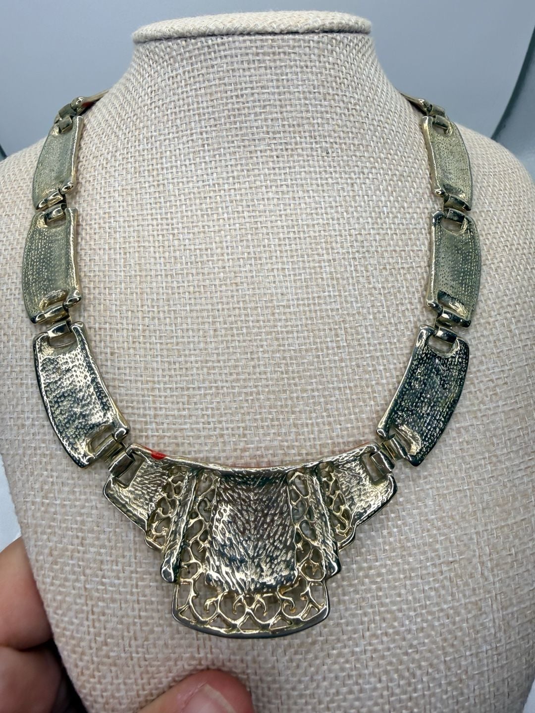 Vintage Red Enamel Bib Necklace 16 Inch Gold Tone 7