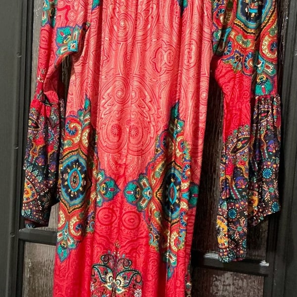 Madison Dress Size XL 3X Grande Red Paisley Boho Bell Sleeve