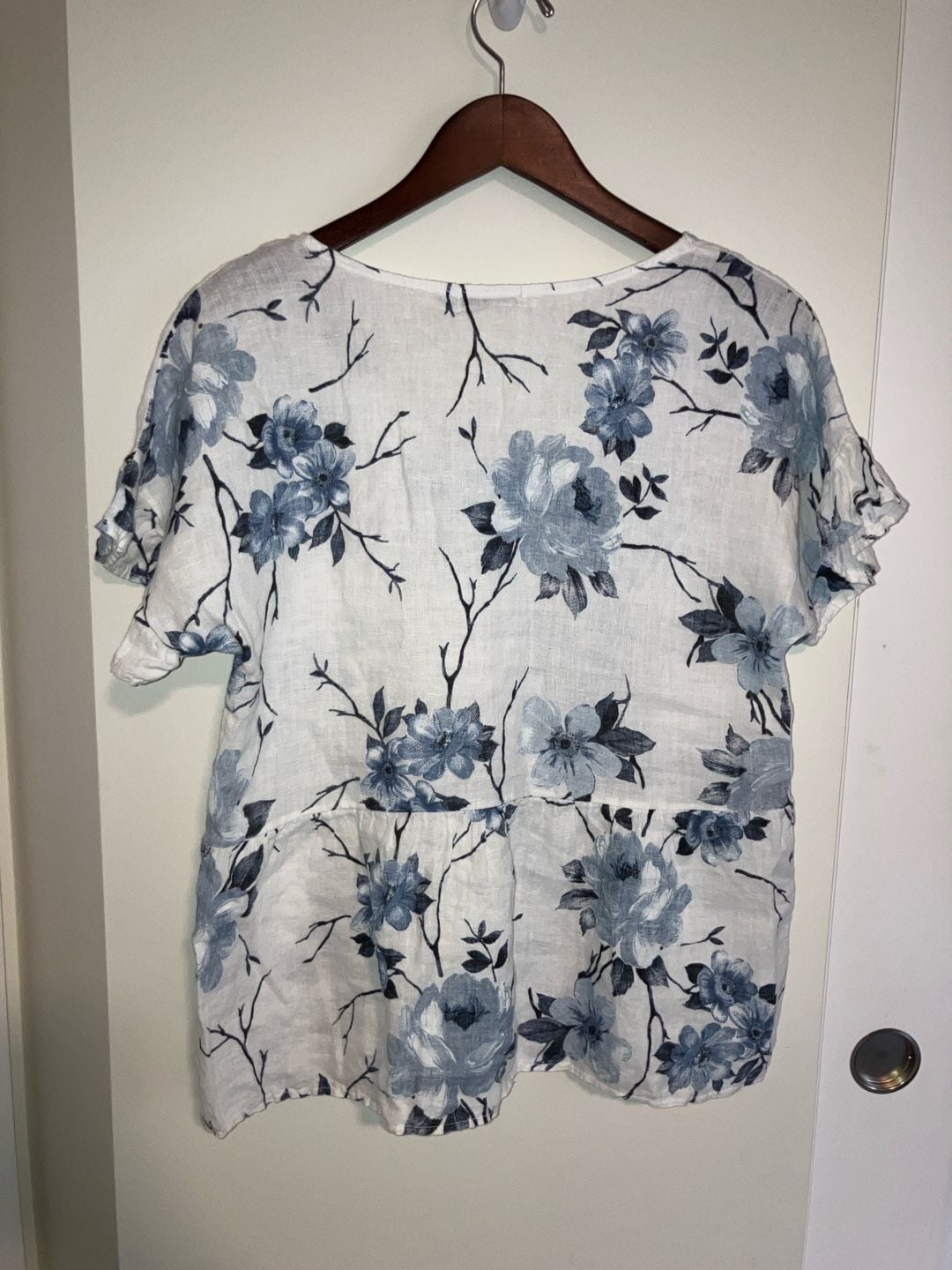 Lungo L'Arno Floral Linen Dolman Sleeve Crop Top Size S Blue White 4