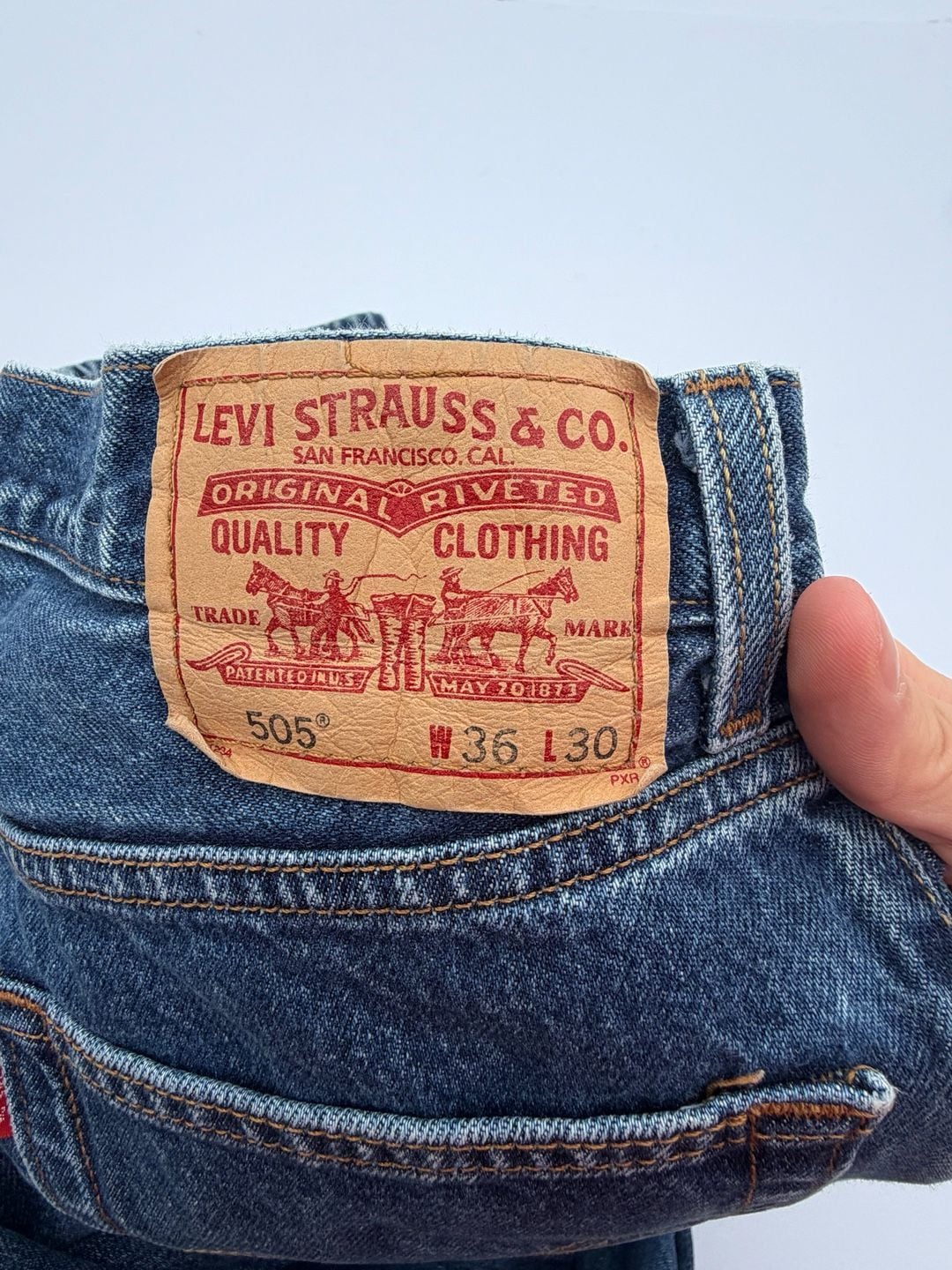 Levi's 505 Regular Fit Jeans Size 36x30 Medium Wash Blue Denim 4
