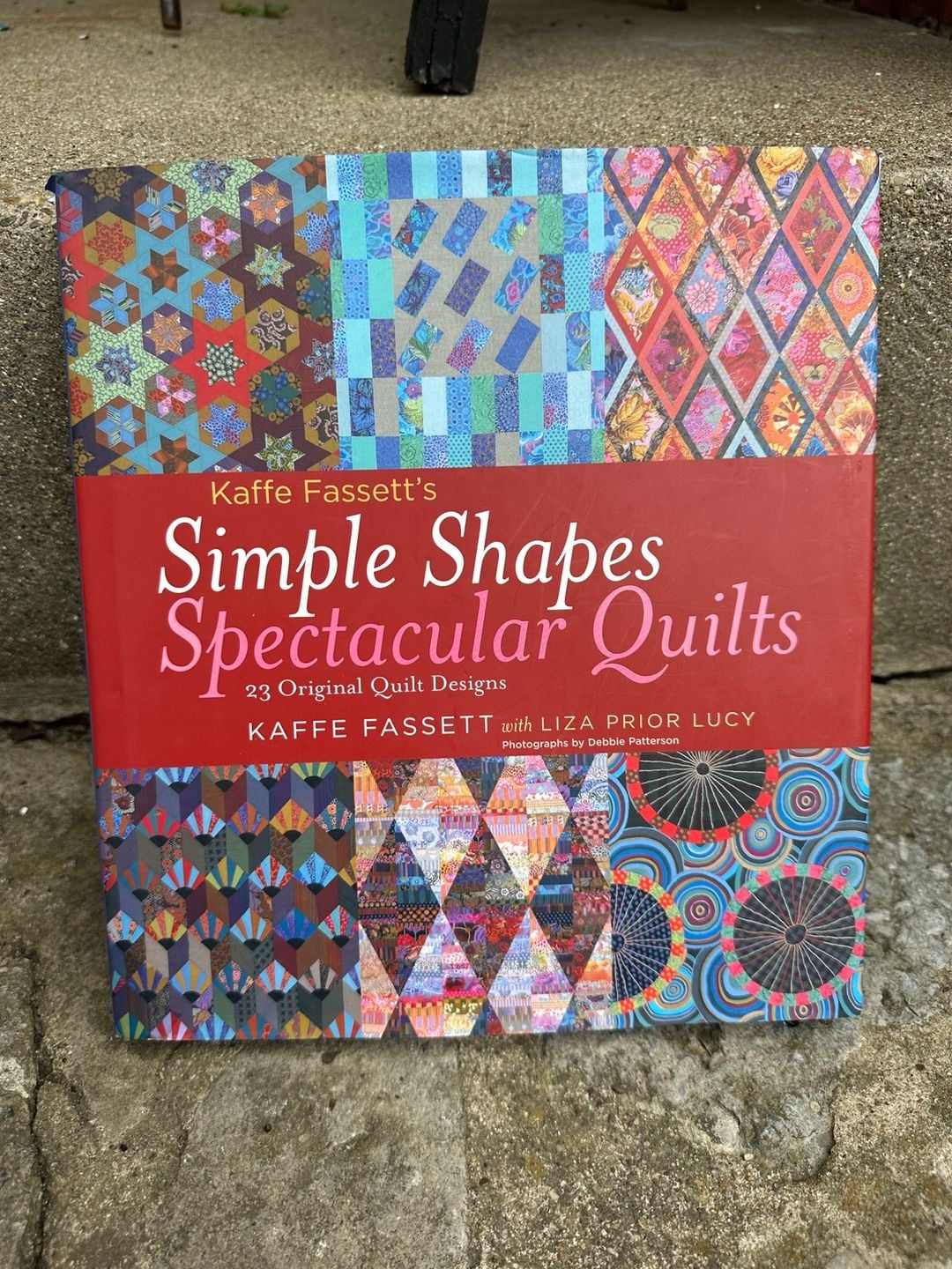 Lot of 2 quilting books 1982 hardcover 1001 Patchwork Designs 2
