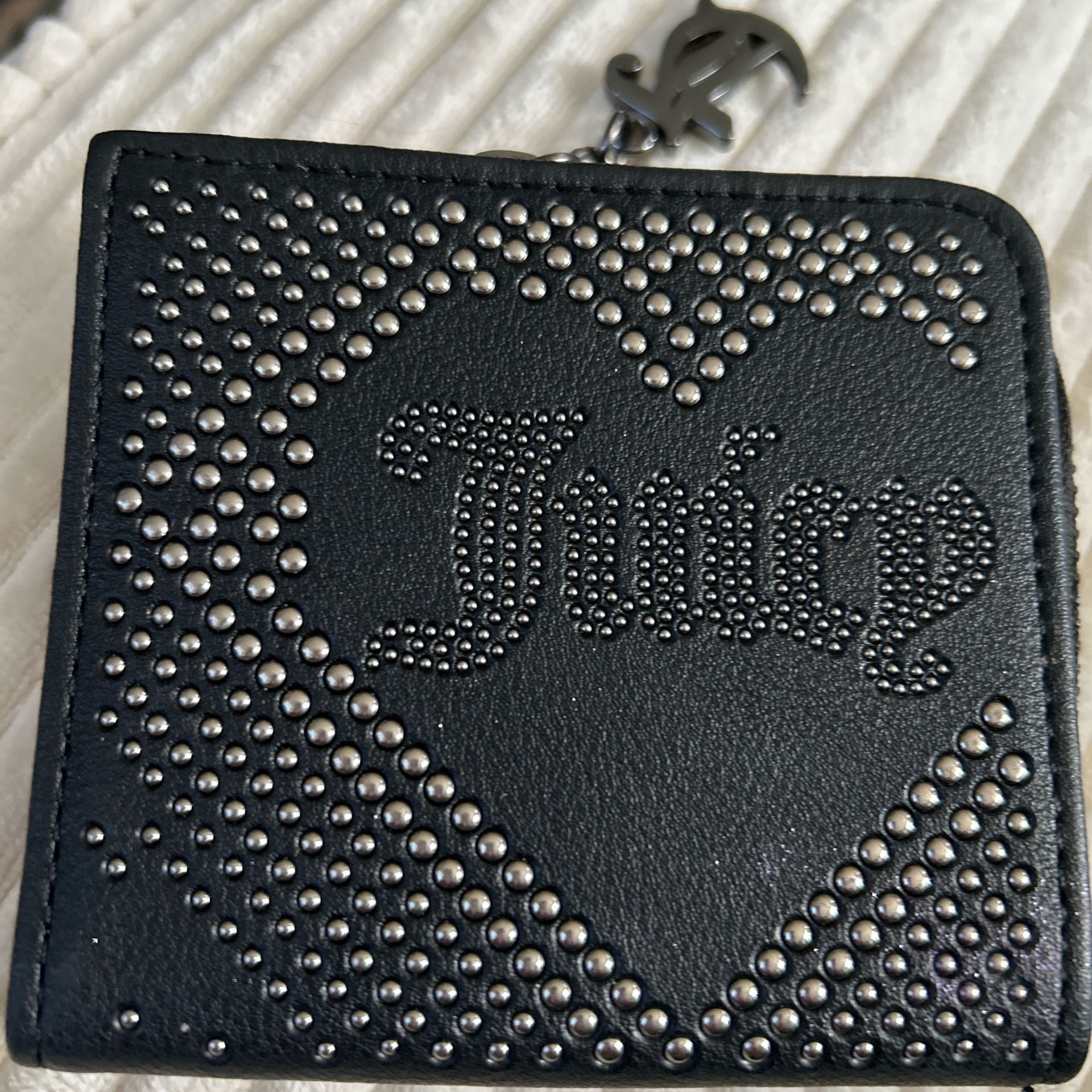 Juicy Couture Lovely Day Studded Heart L-Zip Wallet Black 2
