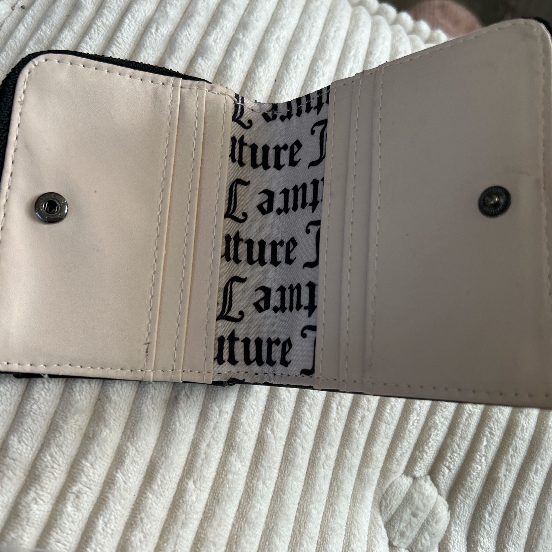 Juicy Couture Lovely Day Studded Heart L-Zip Wallet Black 3