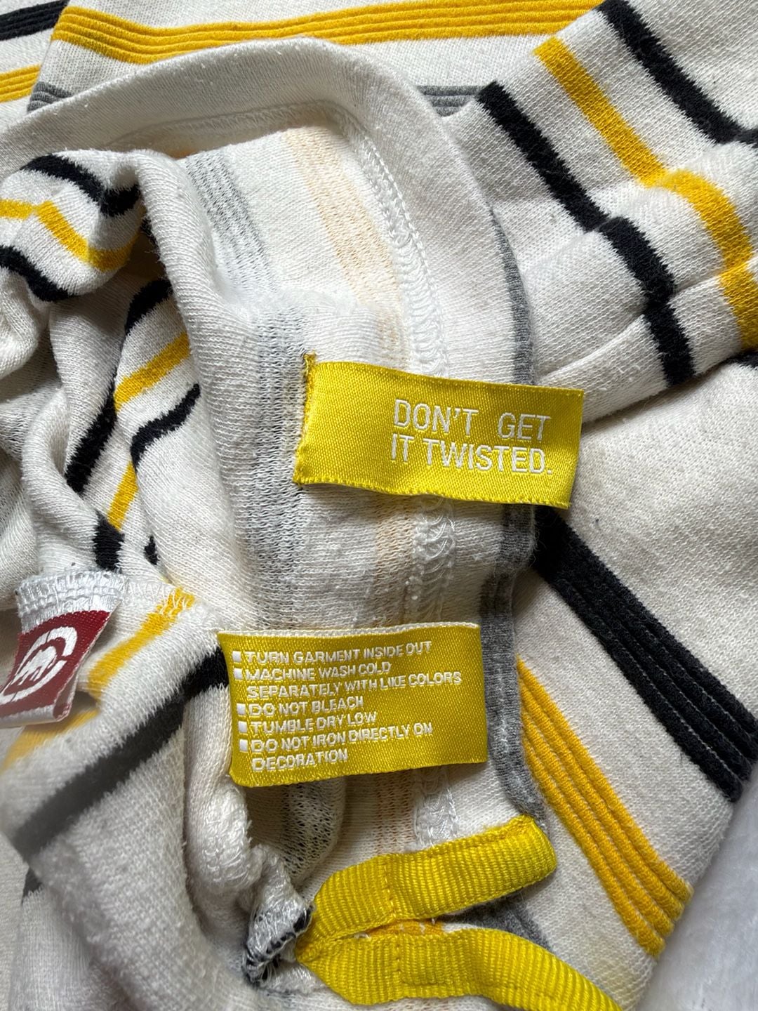 Ecko Unltd Striped Polo Shirt Size XL White Black Yellow
0016 8