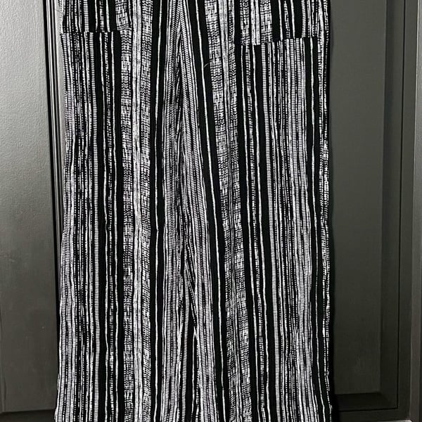 Joe B Striped Wide Leg Pants X-Small Black White Rayon Drawstring