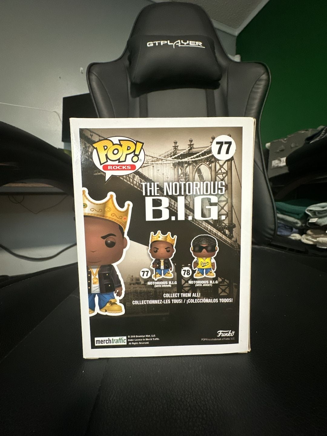 Funko Pop Rocks The Notorious B.I.G. With Crown Vinyl Figure 77 2