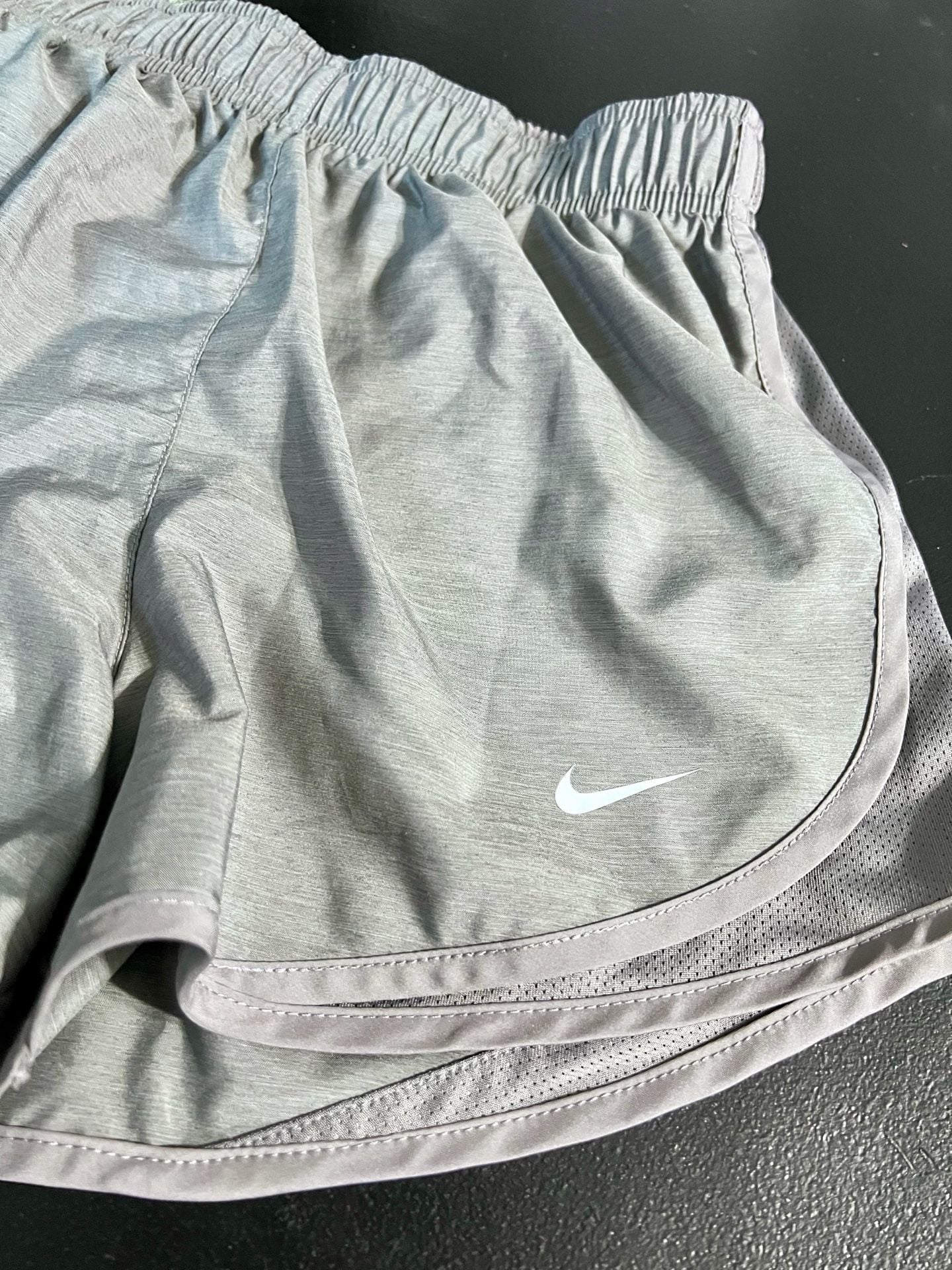 Nike Tempo Running Shorts Size S Gray Dri-Fit Athletic 2