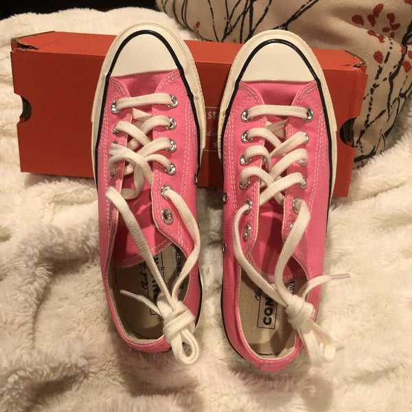 Converse Chuck 70 Low Top Pink Sneakers Size 5