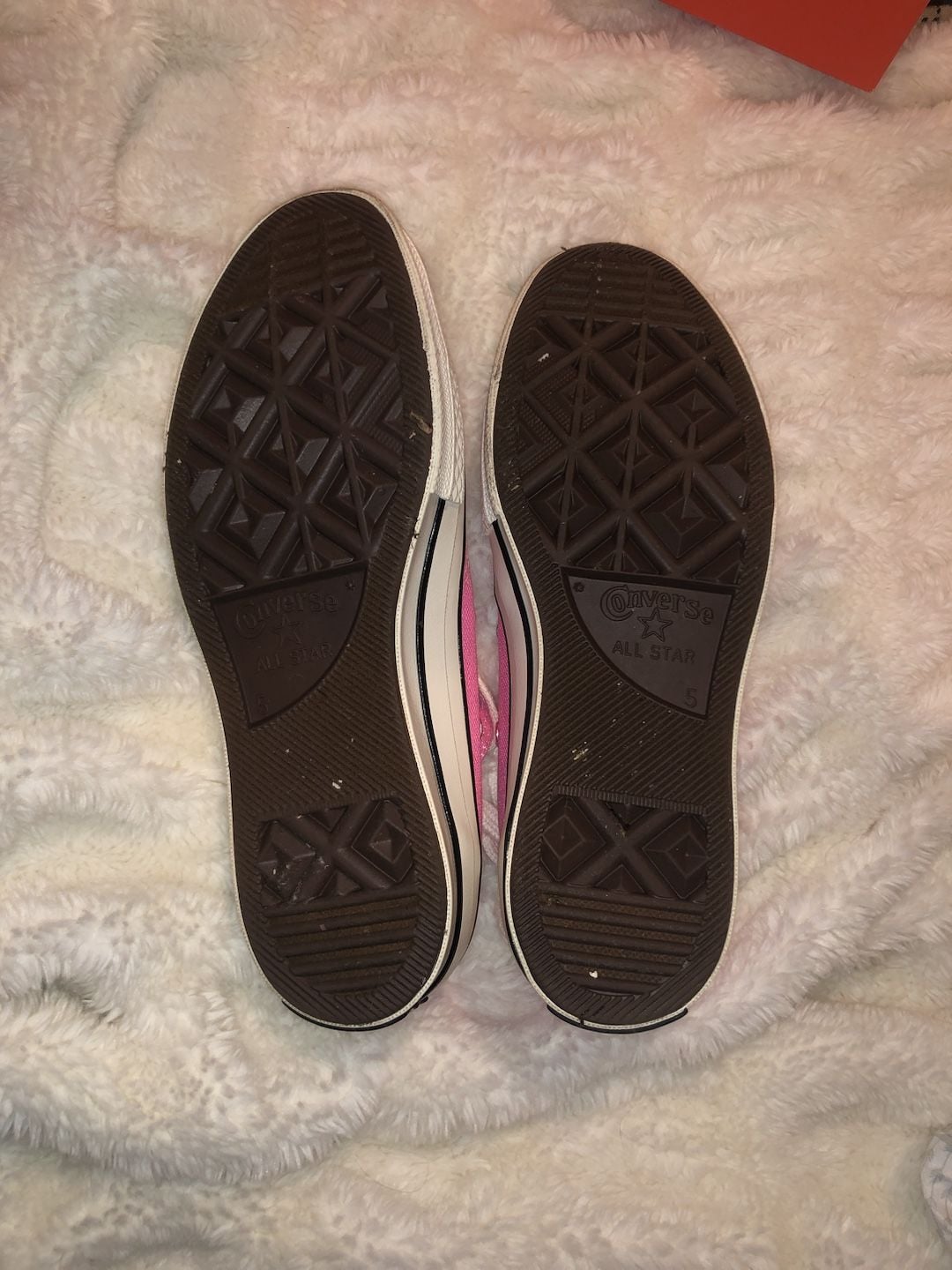 Converse Chuck 70 Low Top Pink Sneakers Size 5 4