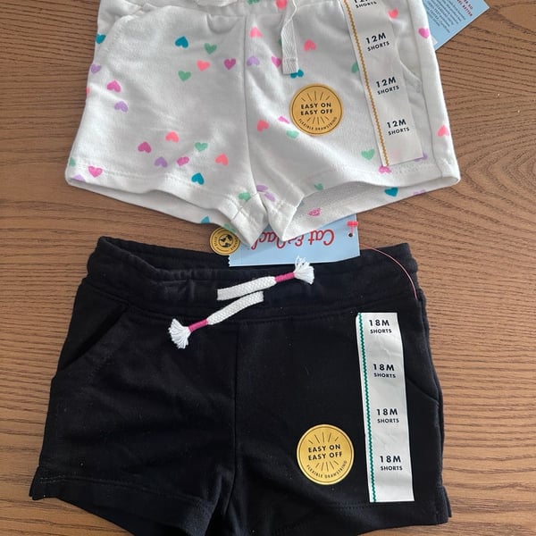 Cat & Jack Shorts Lot Size 12M & 18M Heart Print And Black