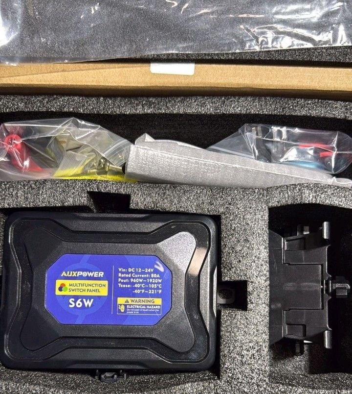 AUXPOWER Switch Panel RGB Multifunction 4
