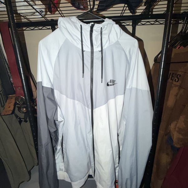Nike Windrunner Hooded Jacket Size XXL Gray White Windbreaker