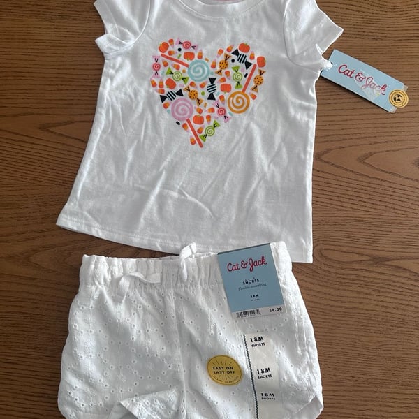 Cat & Jack Outfit Set Size 18M Halloween Candy Heart Shirt Shorts