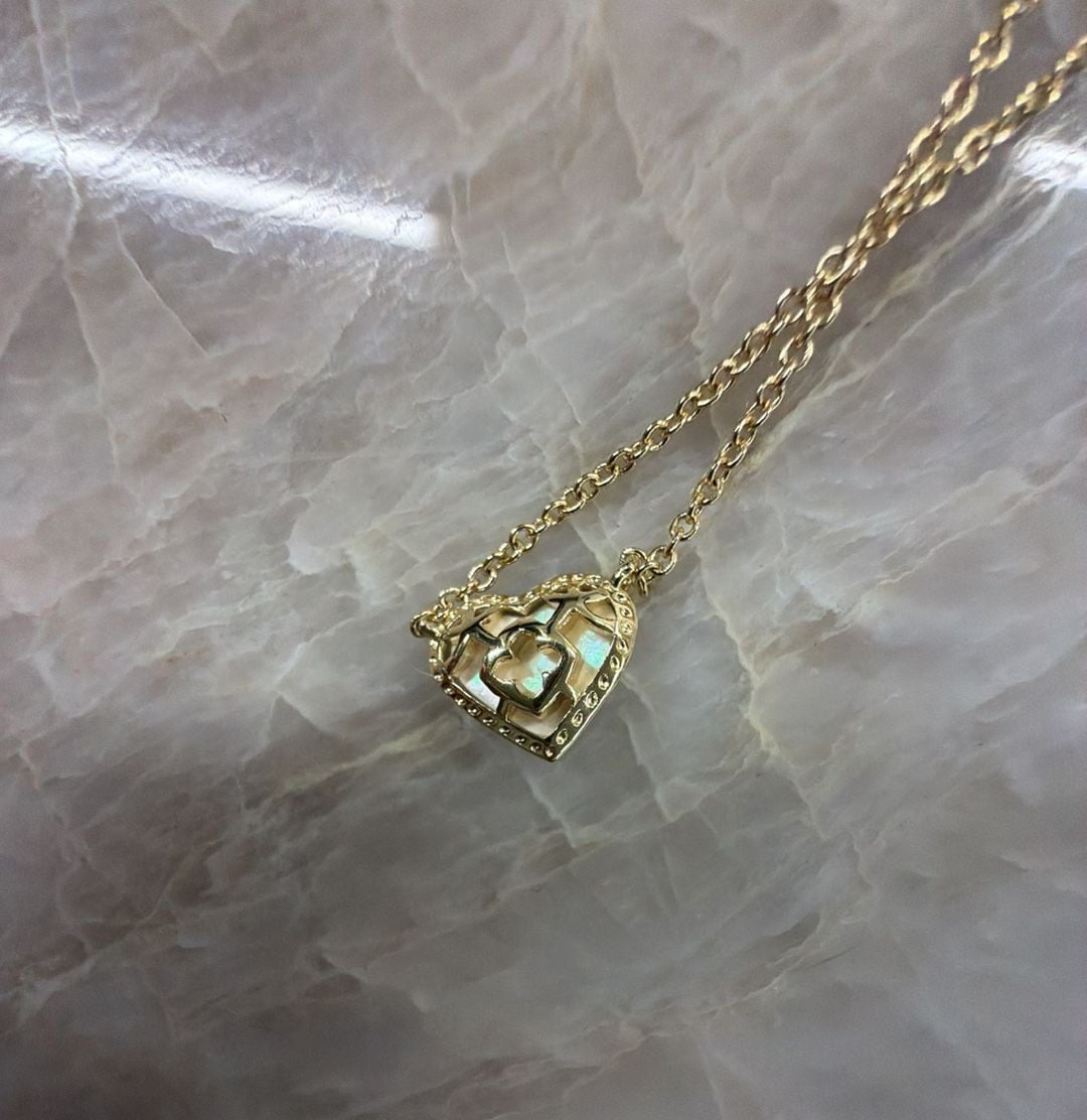 Kendra Scott Ari Heart Gold Pendant Necklace Blue Illusion 4