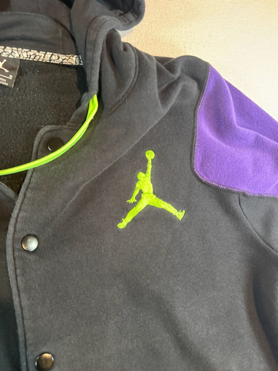 Jordan Varsity Hoodie Size L Black Purple Green 6