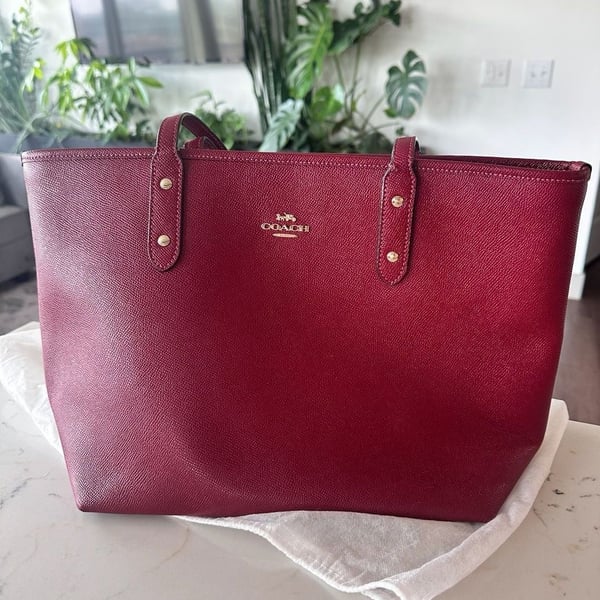 Coach City Tote Red Leather Crossgrain Leather Zip Tote