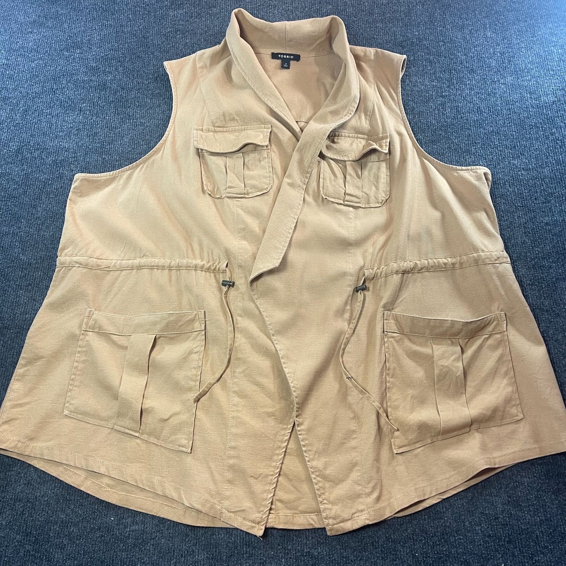 Torrid Utility Vest Size 4 Tan Linen Blend Cargo Pocket Drape Front 3
