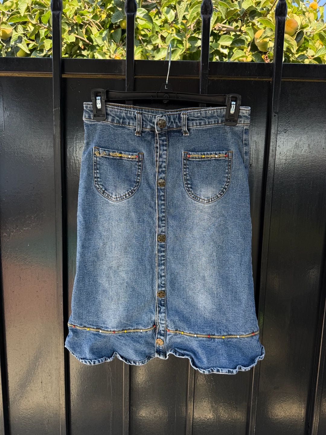 Y2K Juicy Gente Como Tu Denim Skirt Size 14 Blue Button Front Ruffle 2