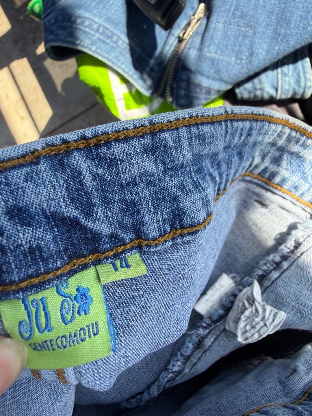 Y2K Juicy Gente Como Tu Denim Skirt Size 14 Blue Button Front Ruffle 7