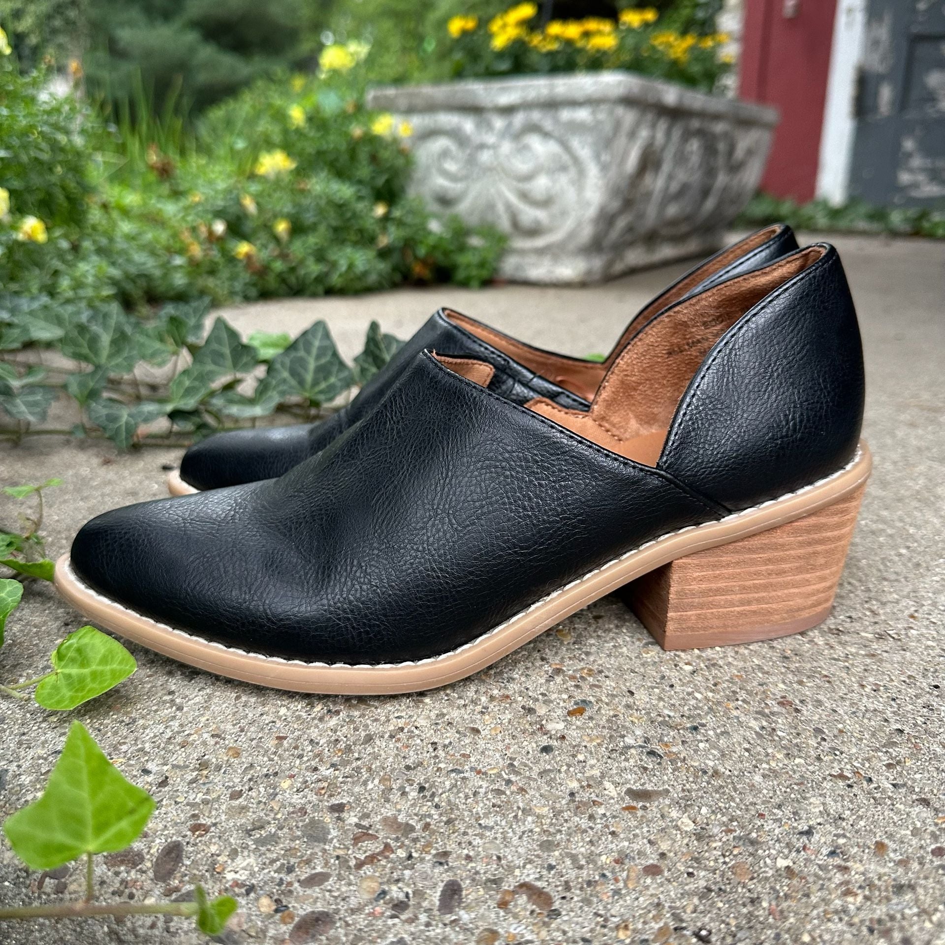 Cynthia Rowley Eddie Black Ankle Block Heel Booties 2
