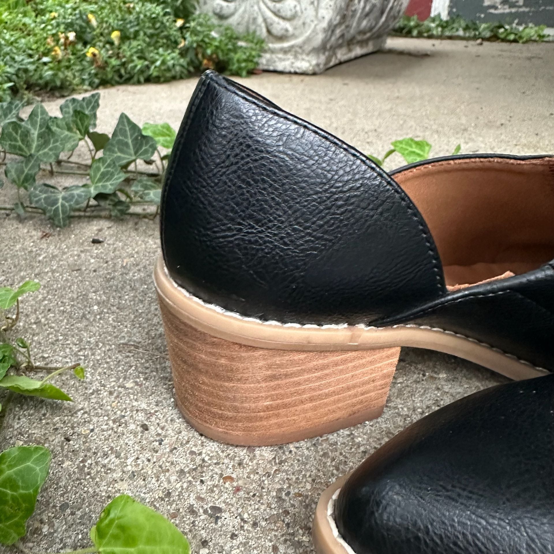 Cynthia Rowley Eddie Black Ankle Block Heel Booties 7