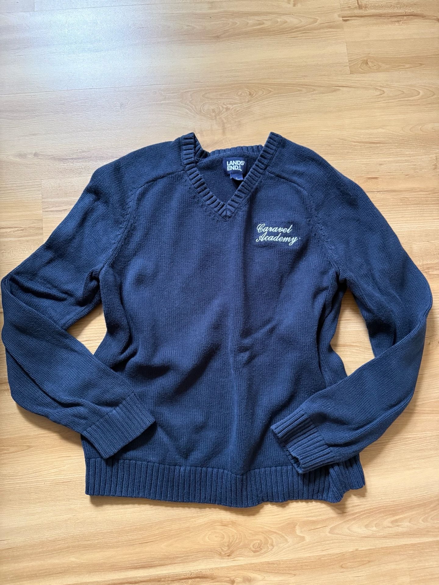 Lands End V-Neck Sweater Size M Navy Blue Caravel Academy Embroidered 1
