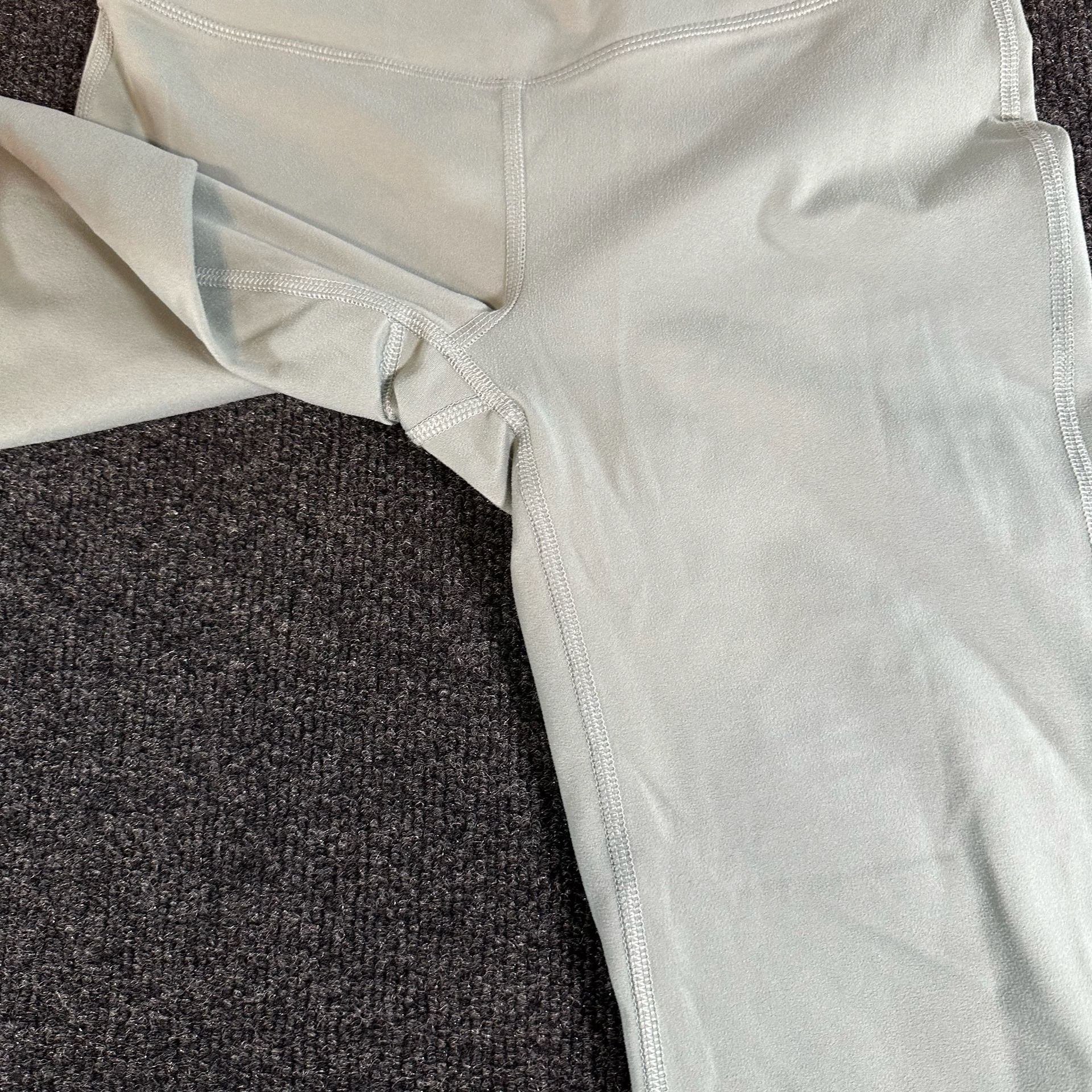 Yogalicious Lux Crossover Flare Yoga Pants Size S 9