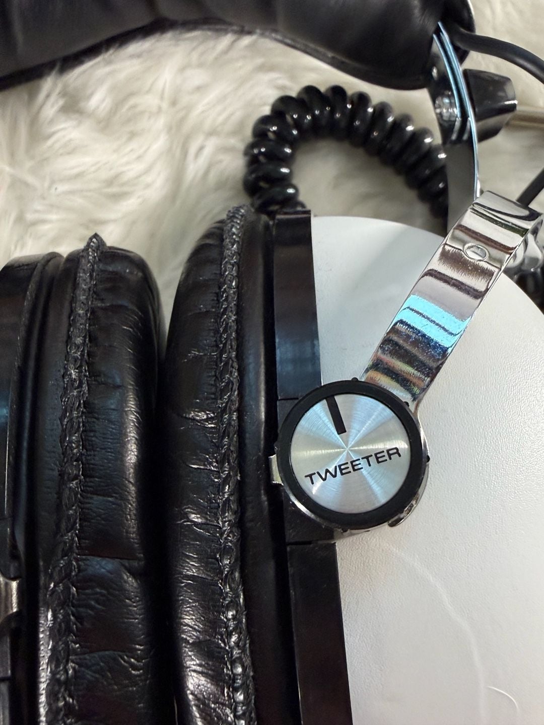 Pioneer SE-50 2-Way Vintage Stereo Headphones 2