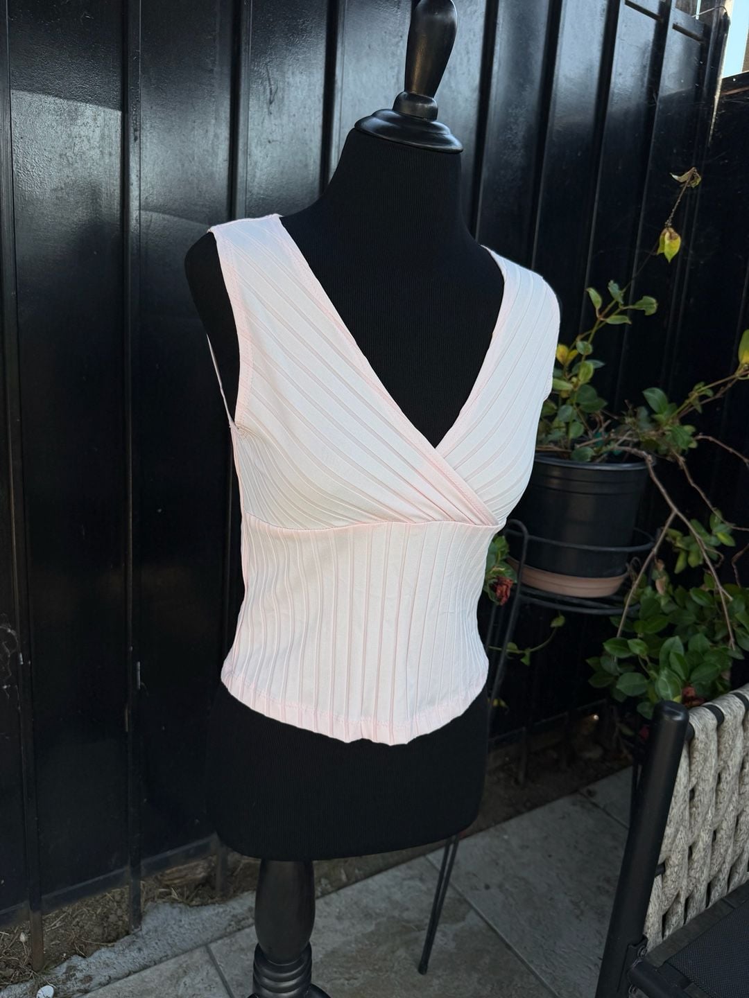 Vtg Whisper V-Neck Crossover Tank Top Size L Pink Ribbed Y2K 2