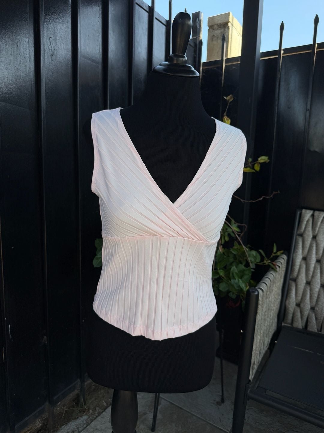 Vtg Whisper V-Neck Crossover Tank Top Size L Pink Ribbed Y2K 3
