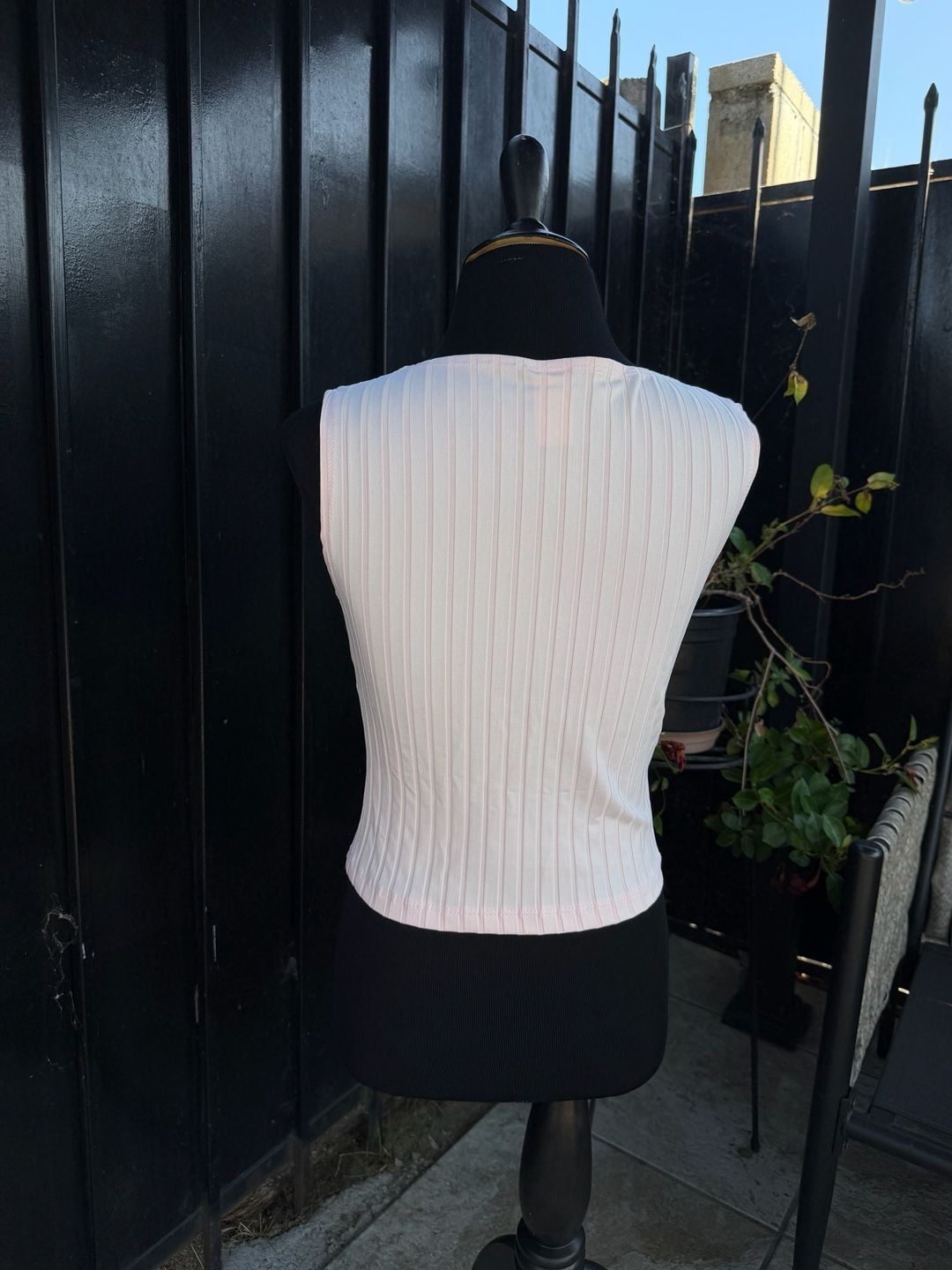 Vtg Whisper V-Neck Crossover Tank Top Size L Pink Ribbed Y2K 4