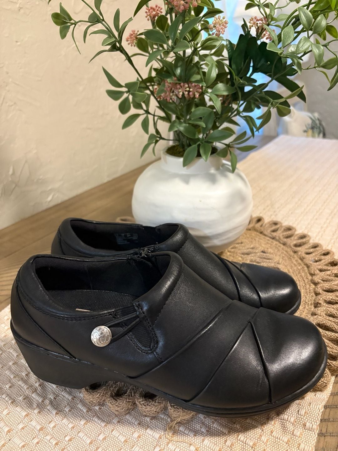 Clarks Collection Channing Ann Shoes Size 8.5 M Black Leather Clogs 10