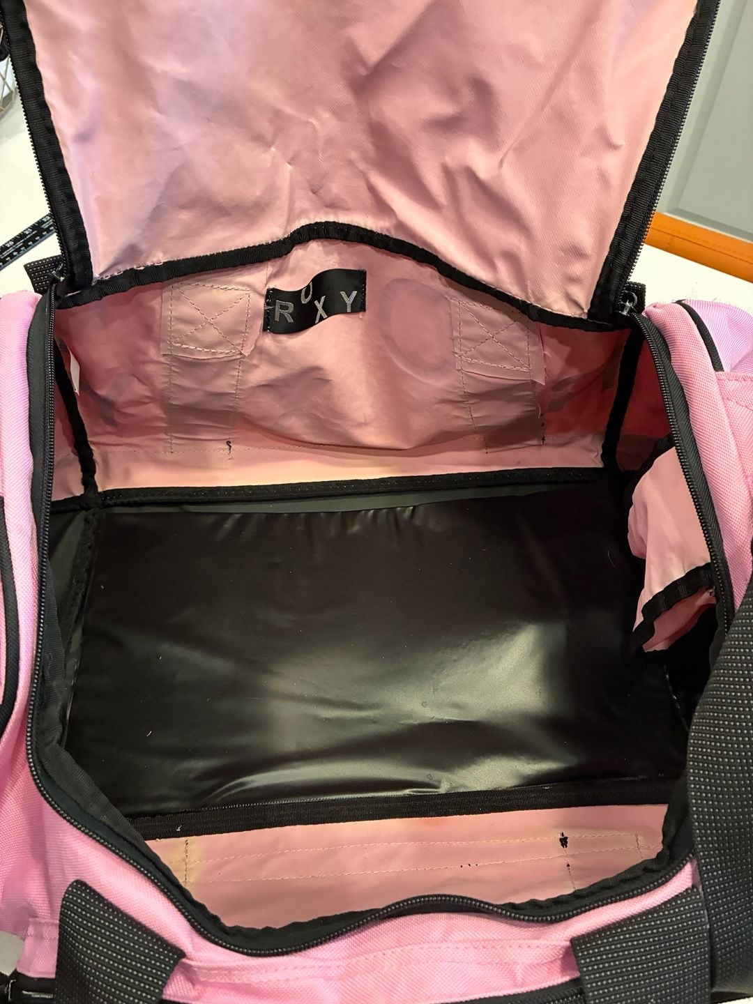 Rare Vintage Y2K Roxy Pink Duffle Bag 18 In 5
