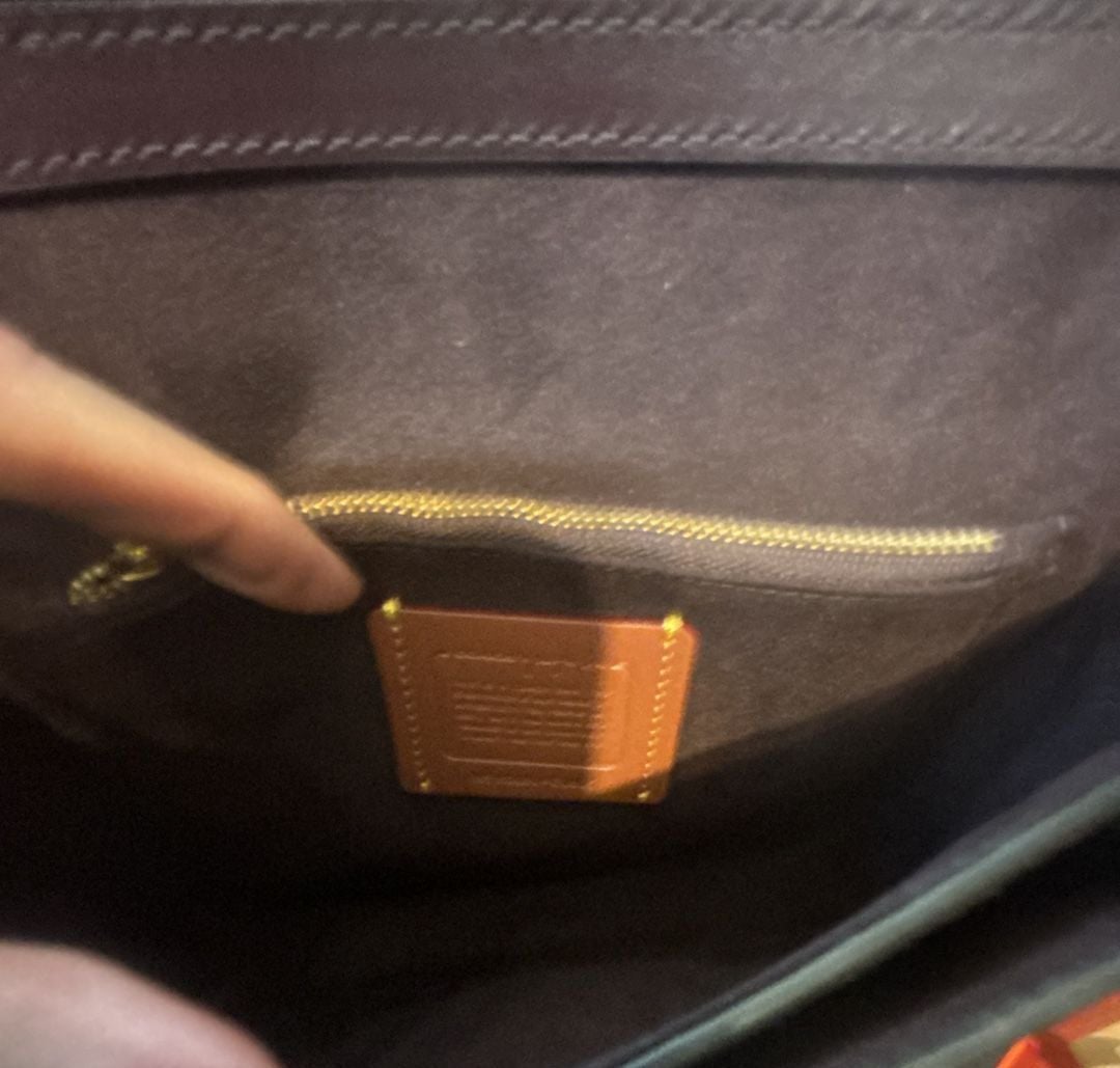 Coach X Jennifer Lopez Hutton Shoulder Bag In 9