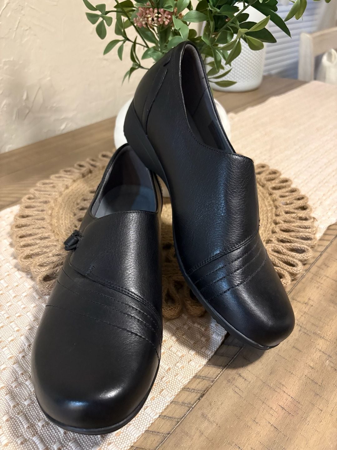 Dansko Franny Black Leather Loafer Flats Shoes size 10.5 US 2