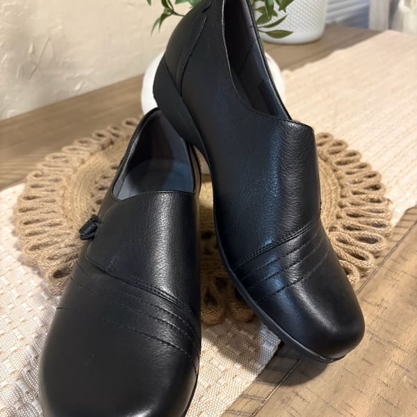 Dansko Franny Black Leather Loafer Flats Shoes size 10.5 US