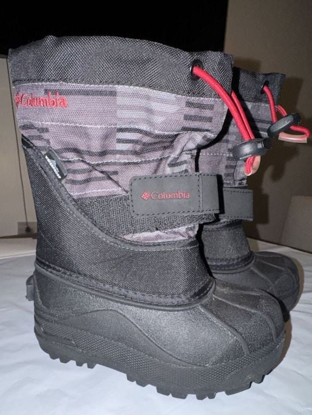 Columbia Powderbug Plus II Snow Boots Size 9 Black Gray Winter Kids 2