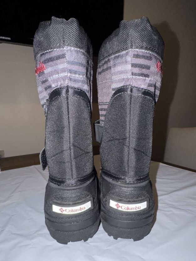 Columbia Powderbug Plus II Snow Boots Size 9 Black Gray Winter Kids 5