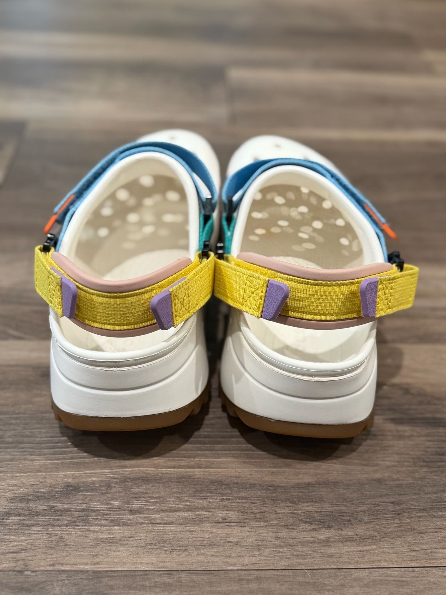 Crocs Classic Hiker Clog White unisex M5 W7 3