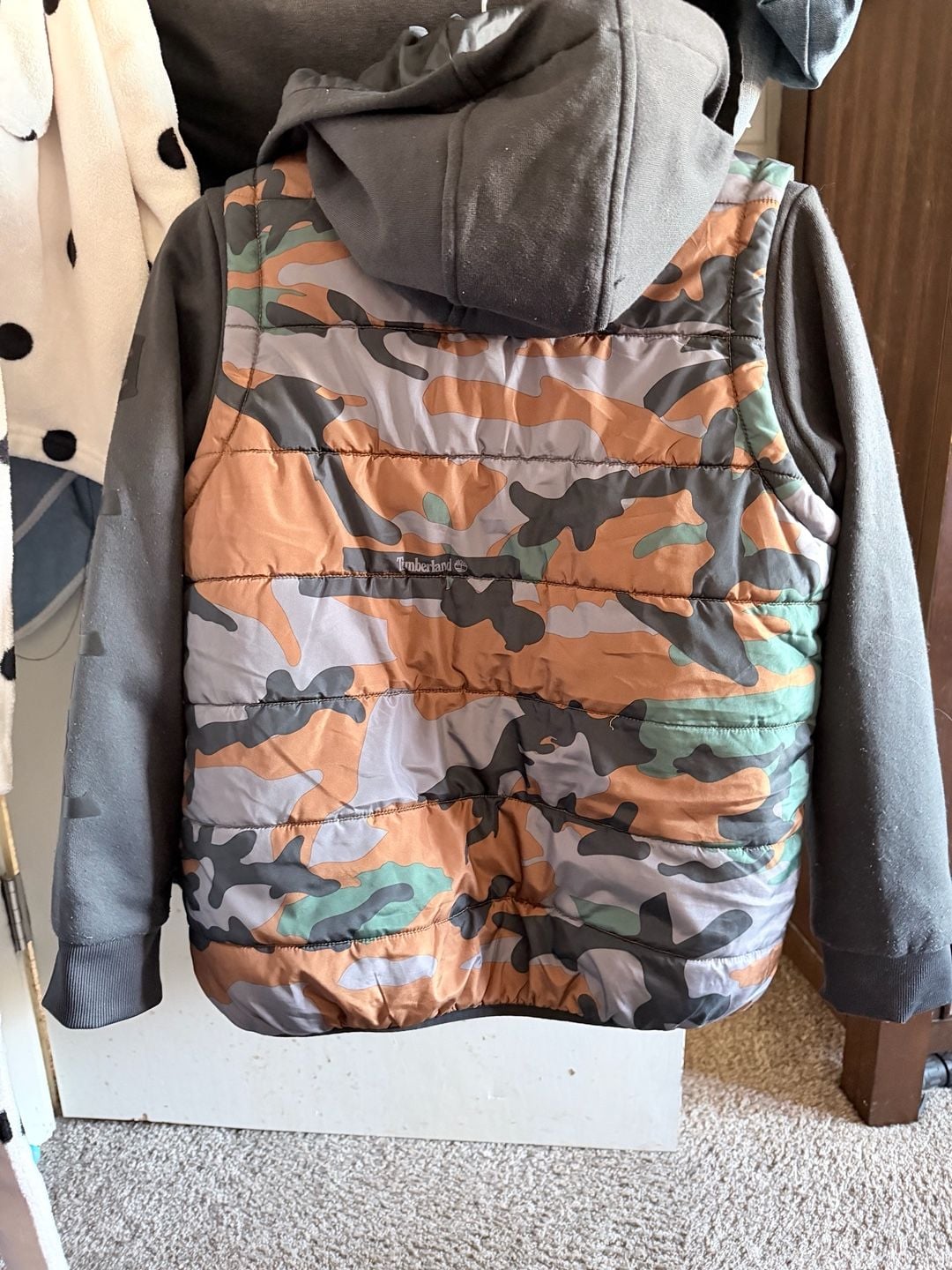 Timberland Hybrid Puffer Vest Size L(14/16) Camo Hooded Jacket 2