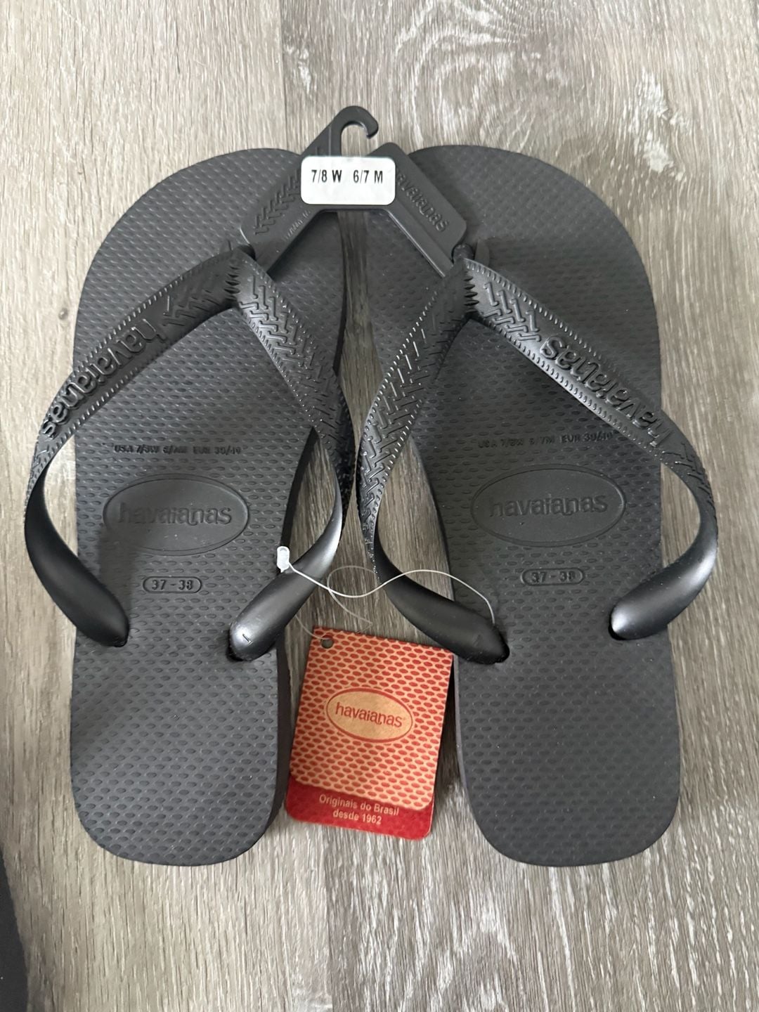 Havaianas Top Logo Pop Up Flip Flops Size 7/8 W 6/7 M Black Thong Sandals New 2
