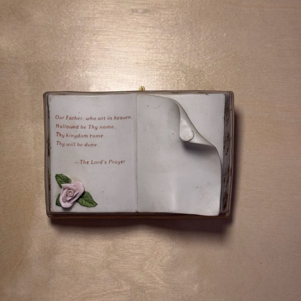 Enesco The Lord's Prayer Musical Ceramic Book Figurine 1986