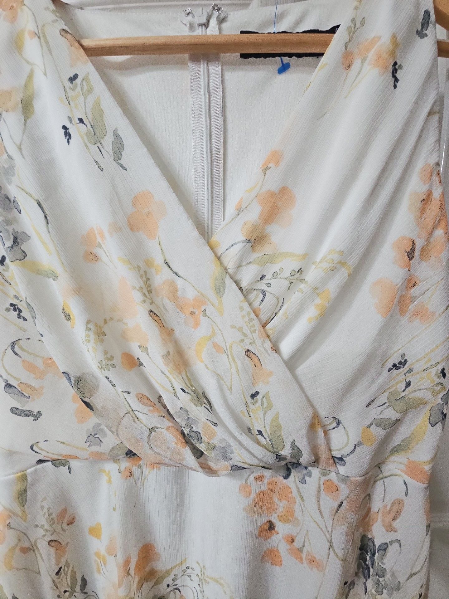 Lauren Ralph Lauren Floral Dress Size 8P White Orange Sleeveless V-Neck 3