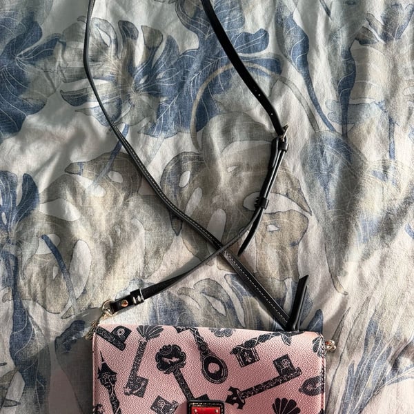 Dooney & Bourke Disney Princess Keys Daphne Wallet Crossbody